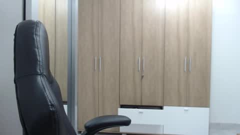 Roxana online show from 10, 2, 2025