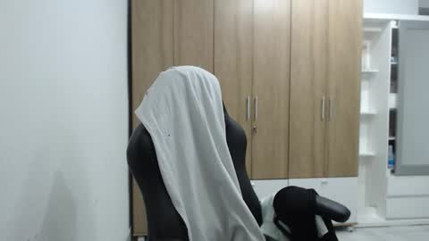 Roxana online show from 4, 12, 2025