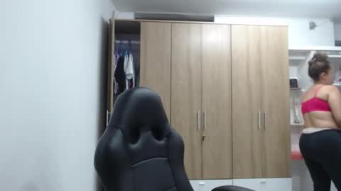 Roxana online show from 5, 2, 2026