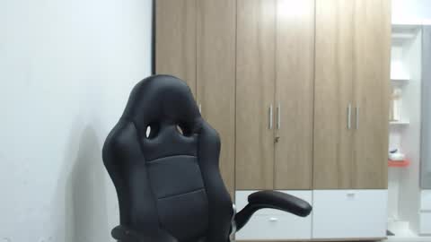 Roxana online show from 29, 4, 2026