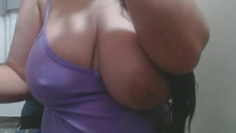 Snapshot of roxanbahottt chatting on 18, 6, 2026 roxxy online show from 18, 6, 2026