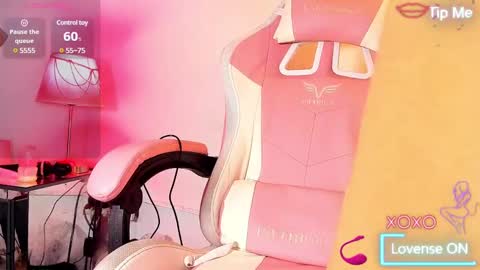 Snapshot of roxaneevans_ chatting on 20, 1, 2025 Roxane online show from 20, 1, 2025