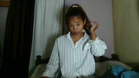 roxanne_98 online show from 2, 11, 2025
