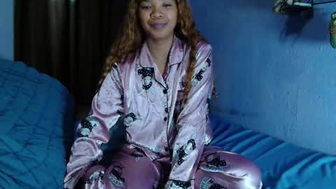 roxanne_98 online show from 15, 2, 2026