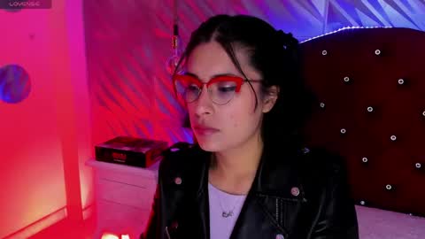 roxanne_han online show from 24, 4, 2026