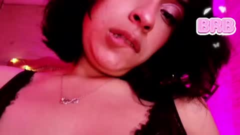 roxanne_han online show from 17, 7, 2026