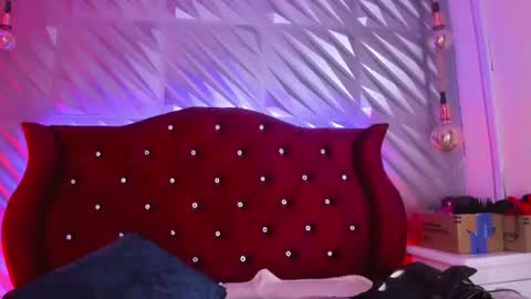 roxanne_han online show from 19, 7, 2026