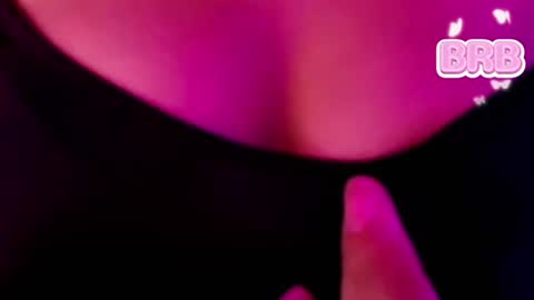 roxanne_han online show from 24, 7, 2026