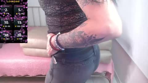 Roxanne online show from 24, 4, 2026