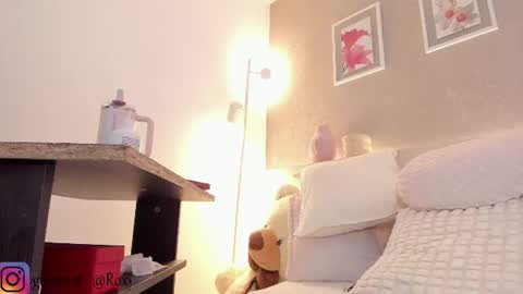 Snapshot of roxannegomez_ chatting on 28, 7, 2026 Roxanne Gomez online show from 28, 7, 2026