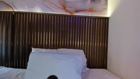 Roxie  online show from 19, 2, 2026