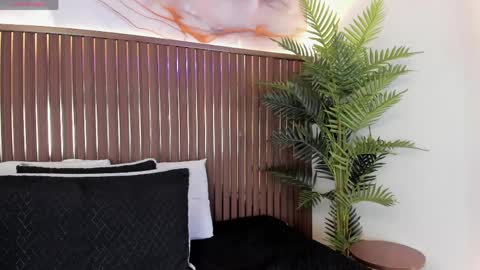 Roxie  online show from 2, 4, 2026