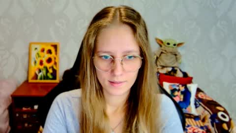 Snapshot of roxie_shy chatting on 30, 9, 2025 roxie_shy online show from 30, 9, 2025