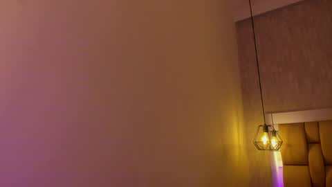 Roxie  online show from 27, 4, 2026