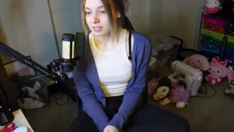 Snapshot of roxiethefox chatting on 18, 1, 2026 roxie online show from 18, 1, 2026