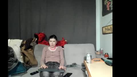 Snapshot of roxihazeleyes chatting on 9, 6, 2026 roxihazeleyes online show from 9, 6, 2026