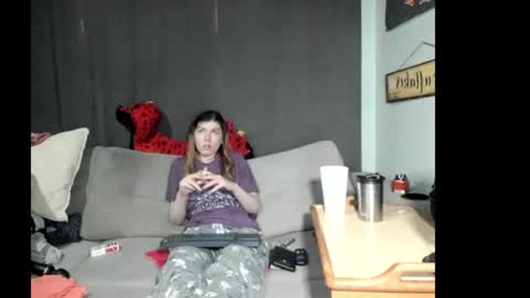 Snapshot of roxihazeleyes chatting on 10, 6, 2026 roxihazeleyes online show from 10, 6, 2026