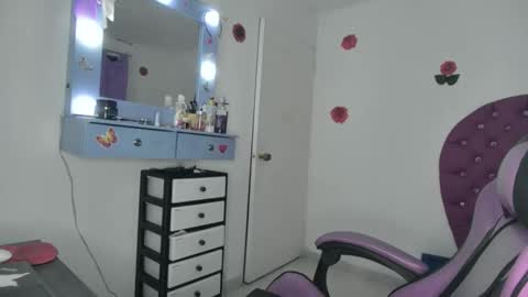 Roxy online show from 22, 4, 2026