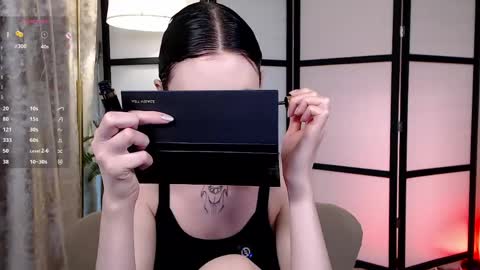 roxanne online show from 28, 4, 2026