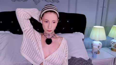 Snapshot of roxy_morrison_x chatting on 18, 5, 2026 roxanne online show from 18, 5, 2026