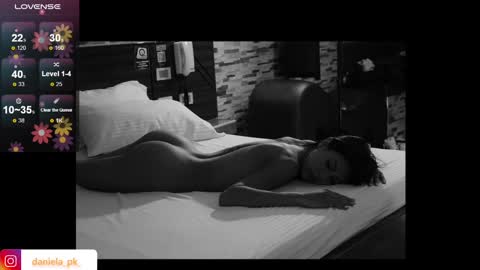 R O X Y  online show from 15, 12, 2024