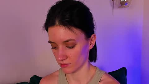 roxy_riot_ online show from 2, 2, 2025