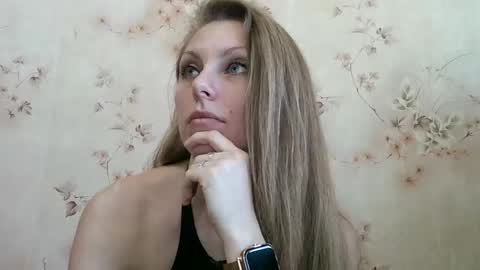 roxyfox18x01 online show from 5, 3, 2026