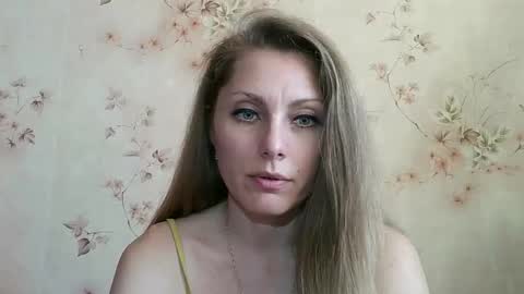 roxyfox18x01 online show from 15, 3, 2026