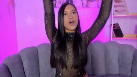 Roxy  online show from 29, 9, 2025