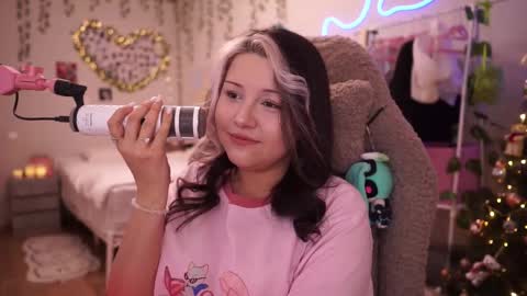 roxysuh online show from 8, 1, 2026