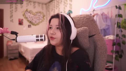 roxysuh online show from 23, 4, 2026