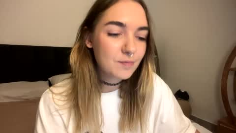 Roxy online show from 15, 4, 2026