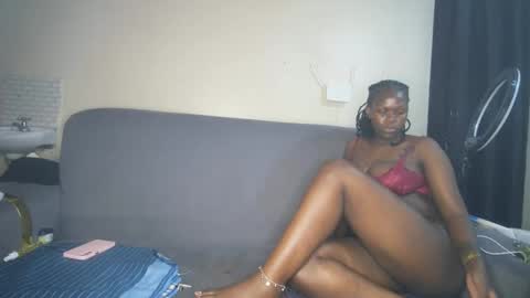 royal_charm online show from 6, 3, 2026