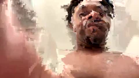 Snapshot of royal_sf chatting on 5, 2, 2025 Royal SF online show from 5, 2, 2025