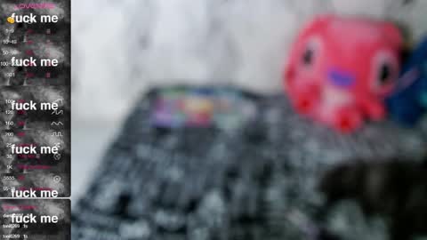 Snapshot of royangela chatting on 4, 11, 2025 angela online show from 4, 11, 2025