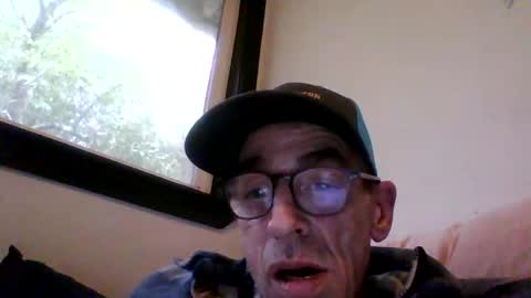 Snapshot of royboy2561 chatting on 6, 11, 2025 Roy Murrin online show from 6, 11, 2025