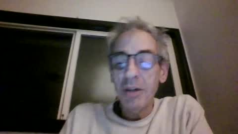 Snapshot of royboy2561 chatting on 15, 12, 2025 Roy Murrin online show from 15, 12, 2025