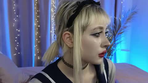 Rraffaellka online show from 19, 4, 2026