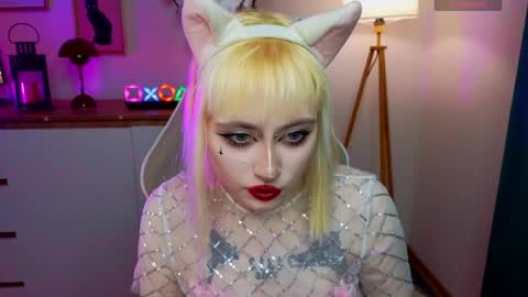 Rraffaellka online show from 28, 4, 2026
