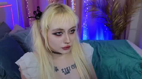 Snapshot of rraffaellka chatting on 27, 5, 2026 Rraffaellka online show from 27, 5, 2026