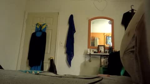 rraineonme online show from 28, 4, 2026