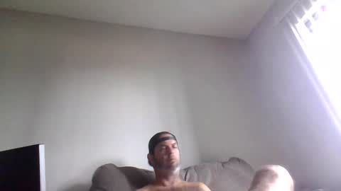 Snapshot of rubbingoneout714 chatting on 14, 11, 2025 rubbingoneout714 online show from 14, 11, 2025