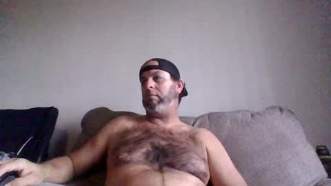 Snapshot of rubbingoneout714 chatting on 17, 12, 2025 rubbingoneout714 online show from 17, 12, 2025