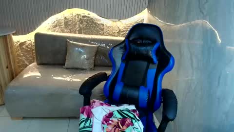 Snapshot of rubia_encantada_r chatting on 8, 3, 2026 rubia_encantada_r online show from 8, 3, 2026