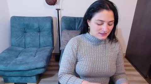 Snapshot of ruby_glow chatting on 1, 10, 2025 Ruby online show from 1, 10, 2025