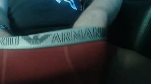 Snapshot of ruffi77 chatting on 24, 1, 2025 Chico que rico Caliente online show from 24, 1, 2025