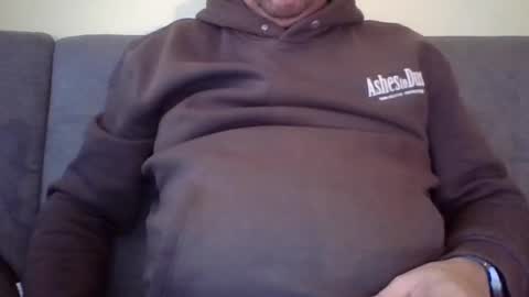 runner_1978 online show from 15, 1, 2025