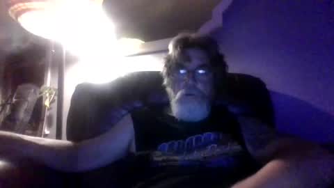 Snapshot of runningaround60 chatting on 1, 7, 2026 runningaround60 online show from 1, 7, 2026