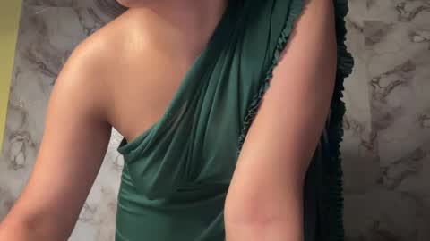 Snapshot of rupali01 chatting on 10, 8, 2026 Rupali online show from 10, 8, 2026