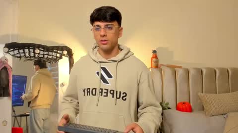 Russ online show from 7, 10, 2025